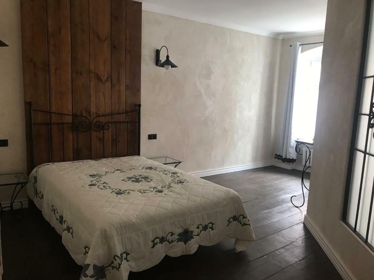 Lägenhet på 55 m² i Wroclaw centrum, med 2 sovrum och 1 badrum  Exteriör bild